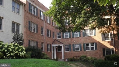 Building Photo - 2206 Washington Ave