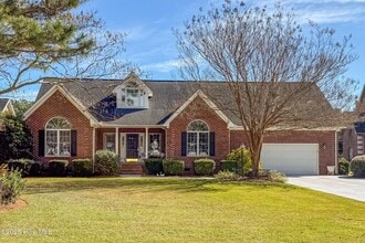 Building Photo - 513 Alexis Dr