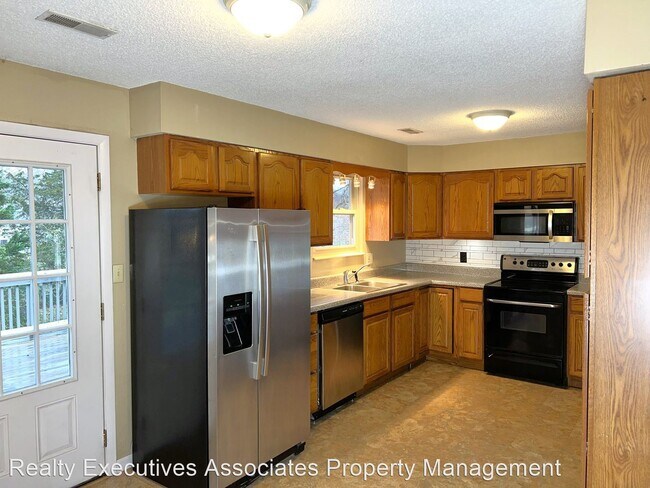 Foto del edificio - 3 br, 2.5 bath House - 3900 Deerfield Road