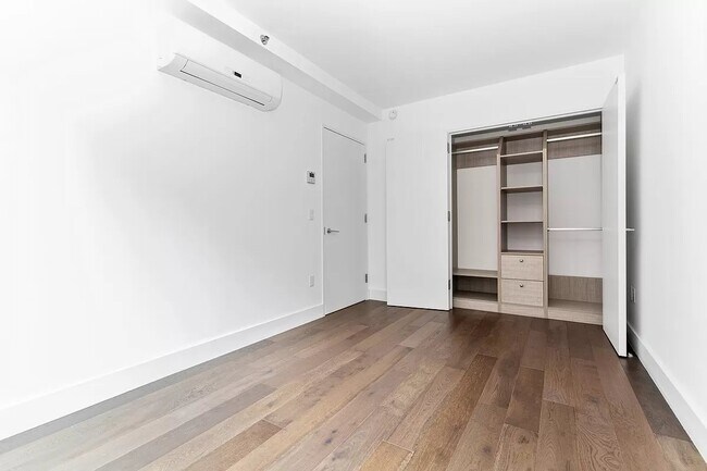 Building Photo - 227 Lexington Avenue