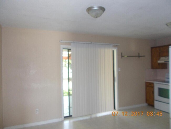Foto del edificio - 112 Myra Lou Ave