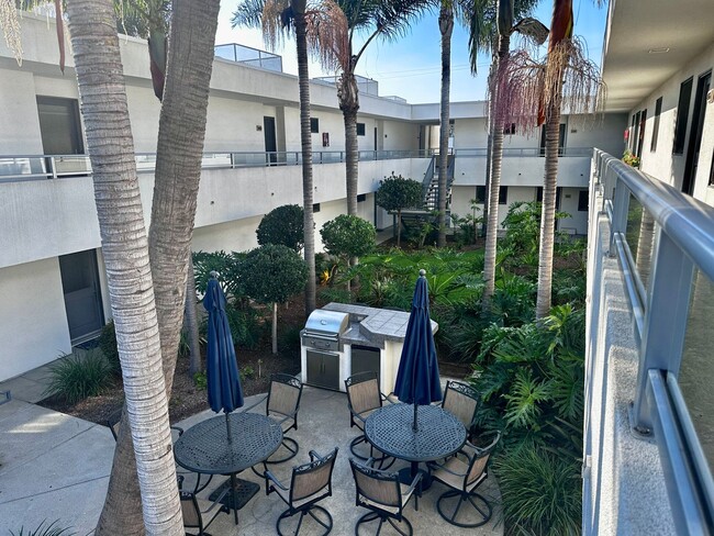 Foto del edificio - Carlsbad Village  Furnished 2 bedroom/2 ba...