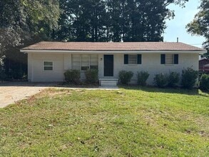 Building Photo - 4680 Ryan Rd