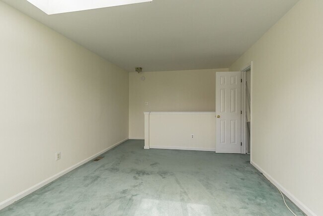 Building Photo - Matsonford Commons End Unit Available Now!