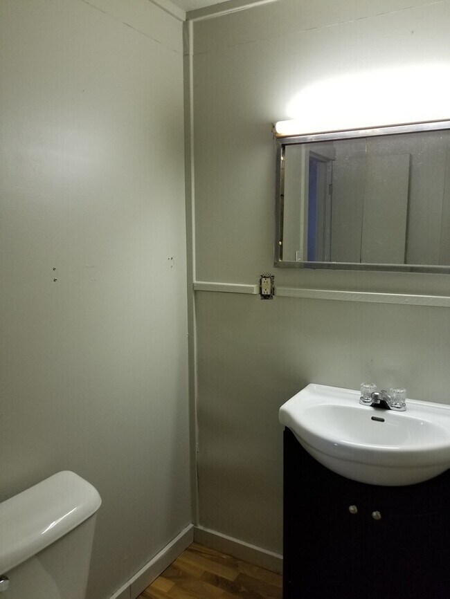 Foto del edificio - Cute and Cozy 2 Bedroom House