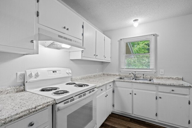 Interior Photo - Fully Renovated Townhome!