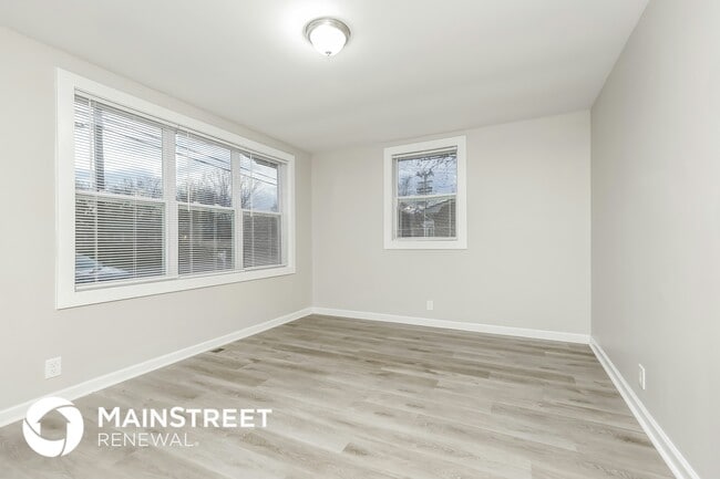 Building Photo - 768 Rowan Dr