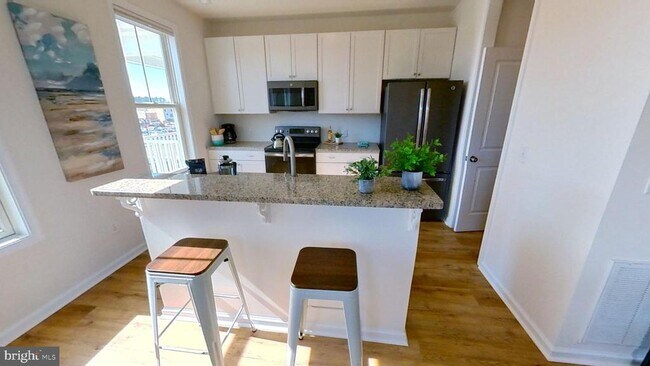 Foto del edificio - 801 Mapleton Ave