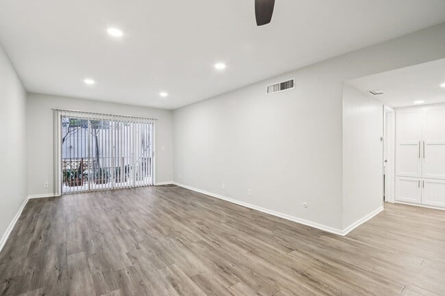 Foto del interior - 312 S. Willaman Drive