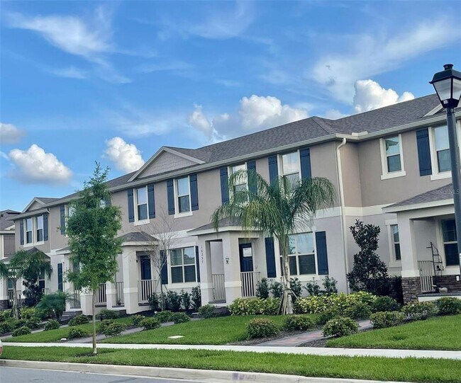 Building Photo - 16245 Admirals Cove Ln