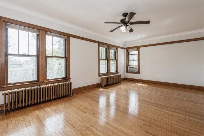 Foto del edificio - 5338 N Luna Ave