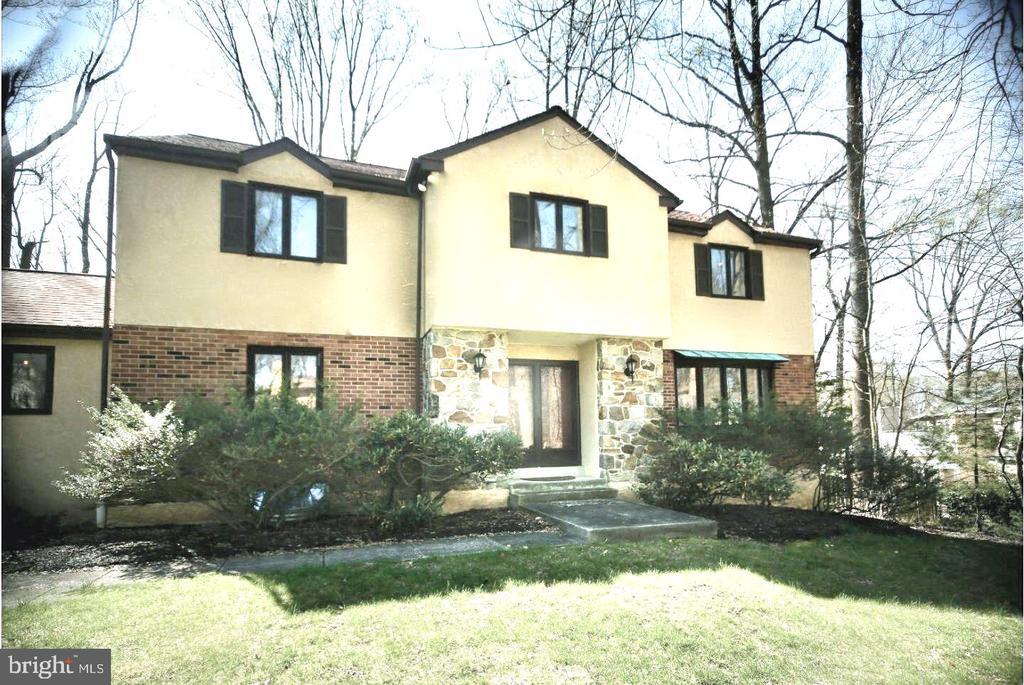 Primary Photo - 1120 Cymry Dr