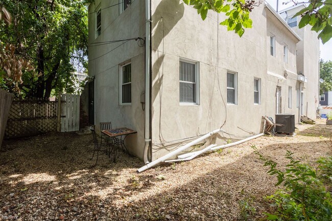 Foto del edificio - 4 br, 2 bath Triplex - 1708 N 18TH ST Unit A