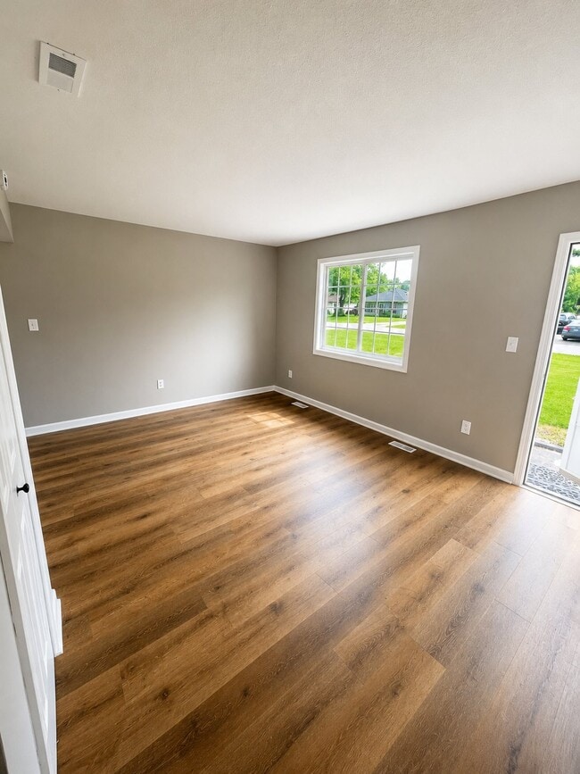 Building Photo - 4724 Homewood Dr