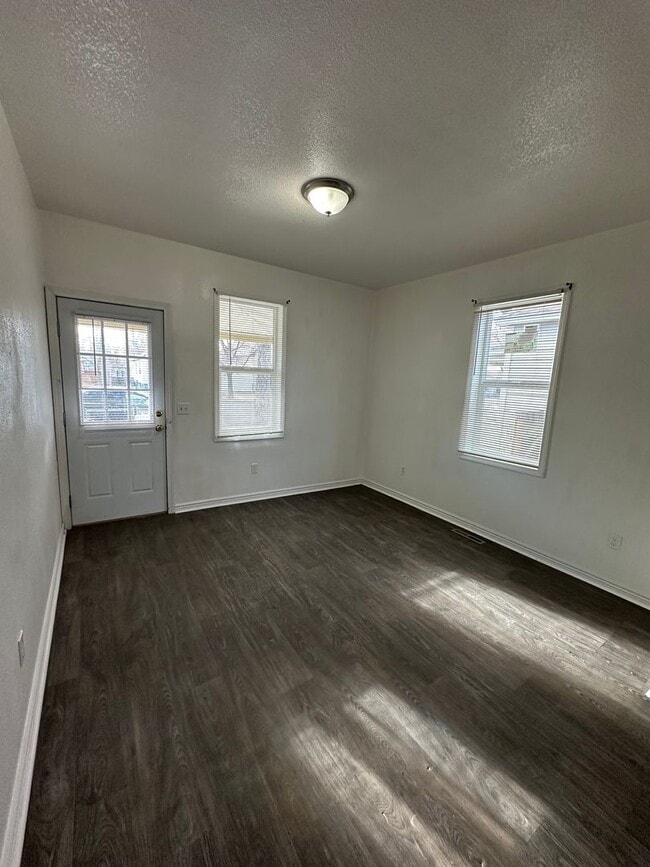 Foto del edificio - 2 Bed / 1 Bath House