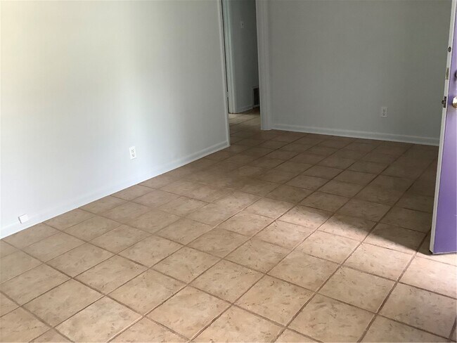 Foto del edificio - 4107 Lewis Ln