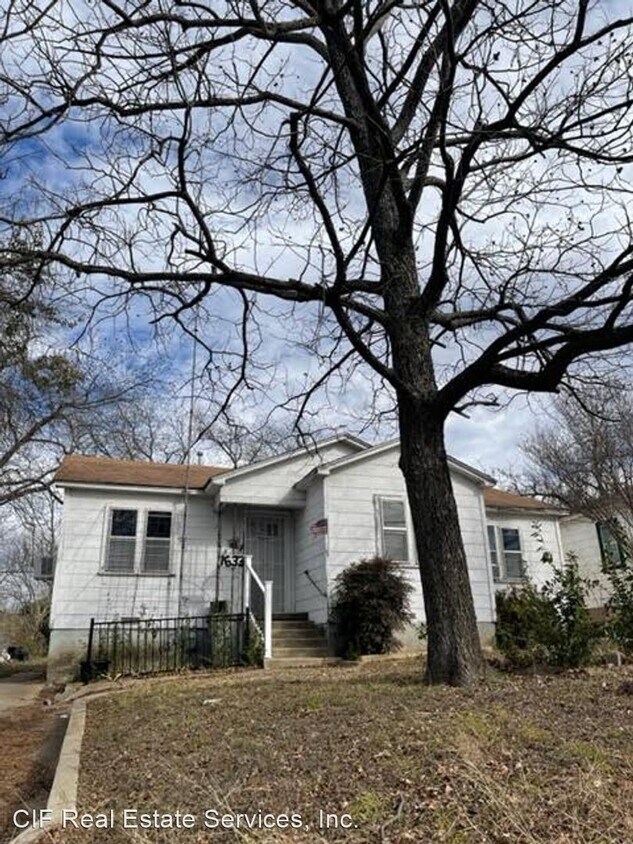 Primary Photo - 3 br, 1 bath House - 1633 N 18th St