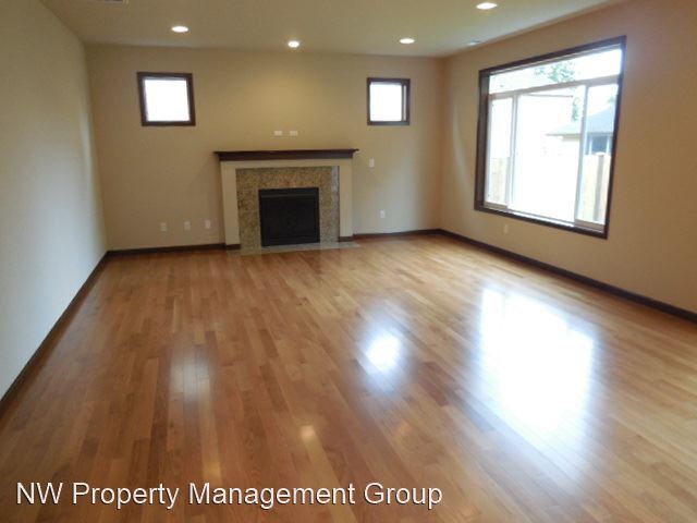 Building Photo - 4 br, 2.5 bath House - 1915 151st Pl SW