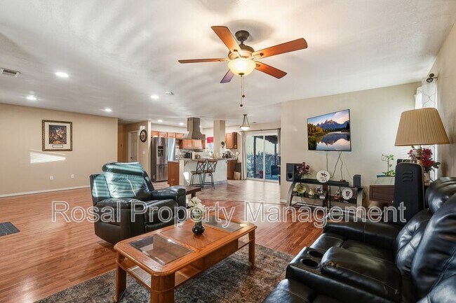 Foto del edificio - 1700 Gschwind Pl SW