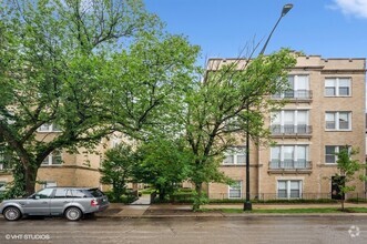 Building Photo - 4514 N Ashland Ave