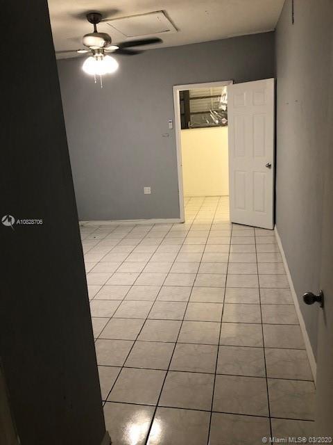 Primary Photo - 18610 Belmont Dr