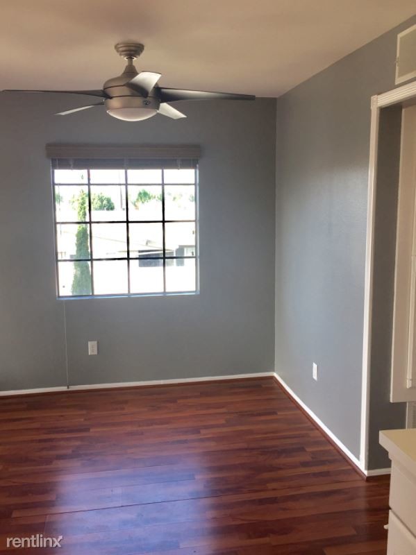 Foto del edificio - 2135 E 4th St