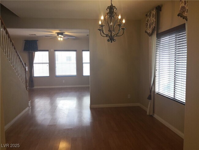 Foto del edificio - 4952 W Moberly Ave