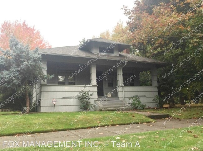 Foto del edificio - 3 br, 1 bath House - 3004 NE Oregon St