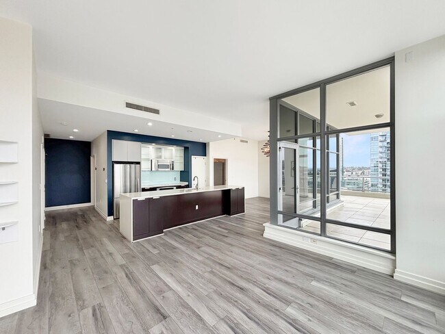 Foto del edificio - Elegant & Modern 2BD/2BA Condo in Downtown...