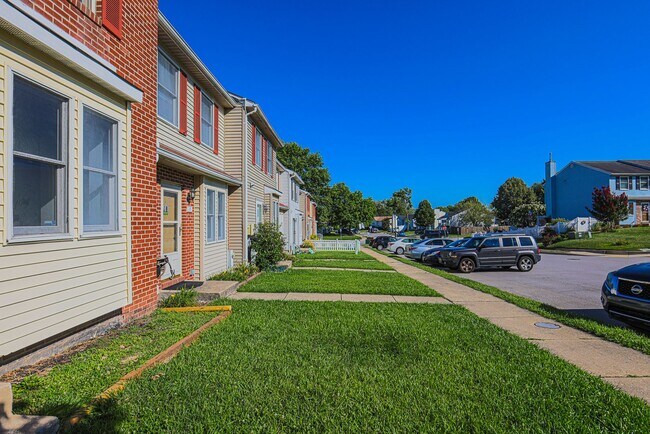 Foto del edificio - 17 Pocasset Ct