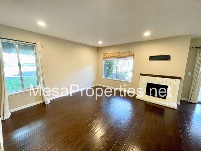 Foto del edificio - 1257 Bonnie Glen Ln