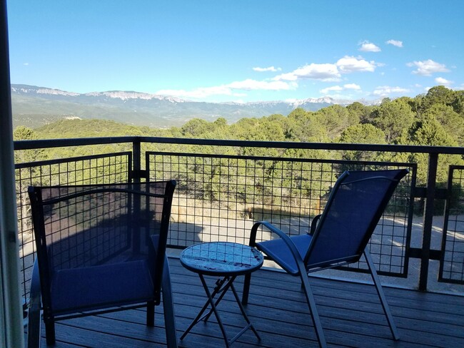 Foto del edificio - 871 Bristlecone Dr