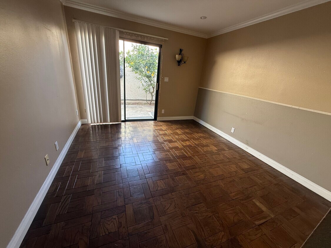 Foto del edificio - 27904 Ridgebrook Ct