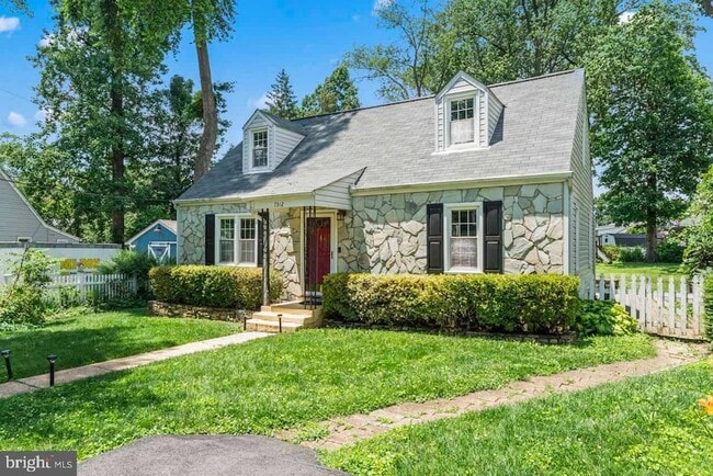 Building Photo - 7312 Poplar Ct