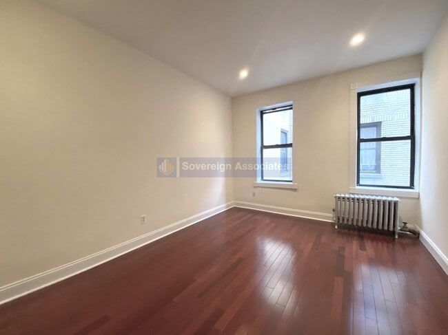 Building Photo - 20 Magaw Pl