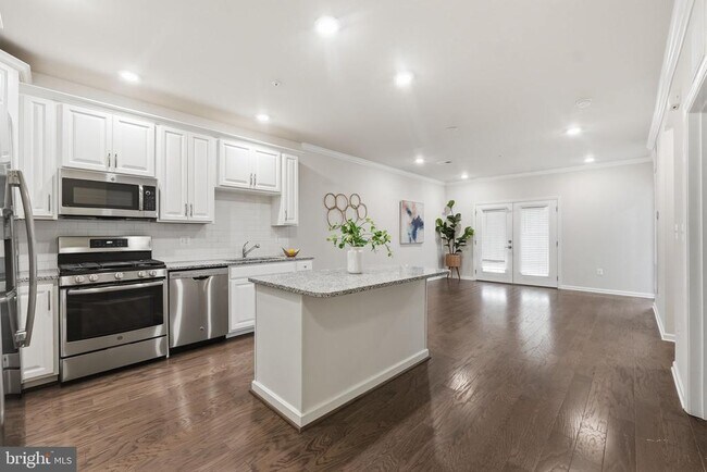 Foto del edificio - 23286 Southdown Manor Terrace