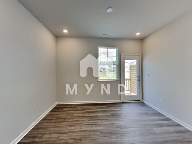 Building Photo - 147 Sweet Lilac Way