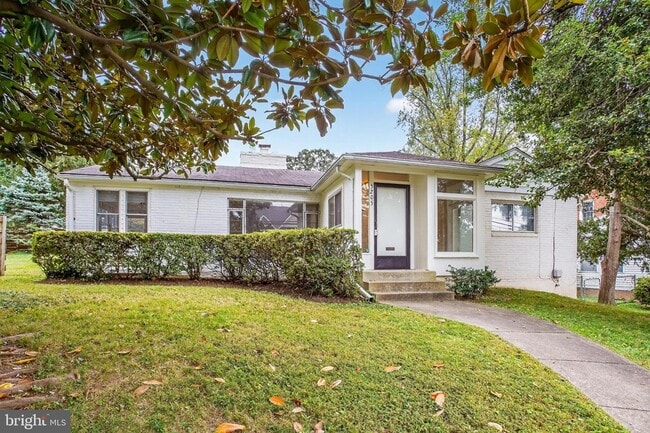 Photo - 5205 Saratoga Ave House