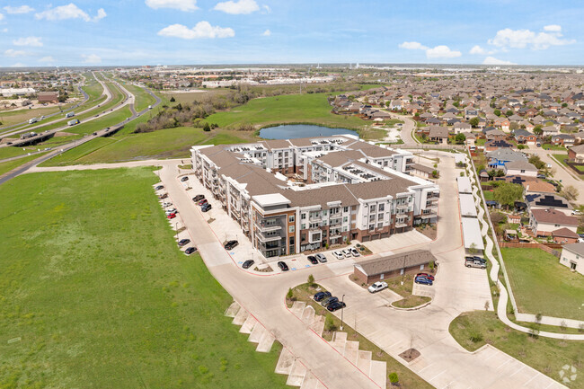 Building Photo - The Village at Waxahachie