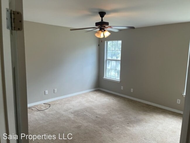Building Photo - 3 br, 2 bath House - 16074 Zenith Dr