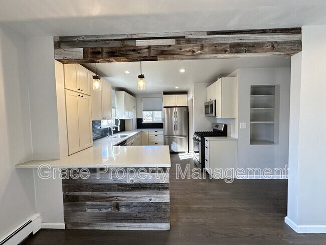 Foto del edificio - 501 Yates St