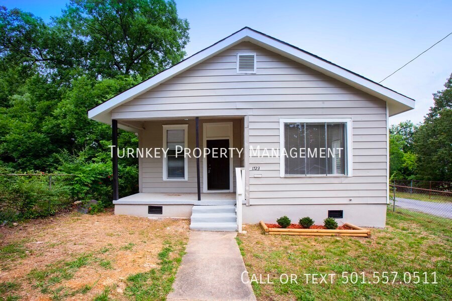 Primary Photo - Welcome to 1723 S Elms