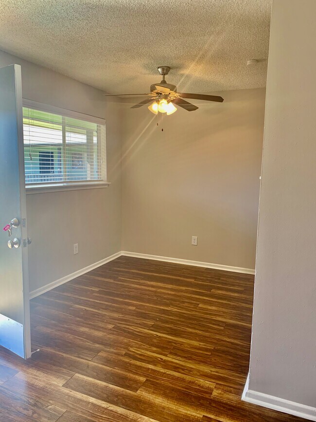 Dining Room - 2205 Pat Booker Rd