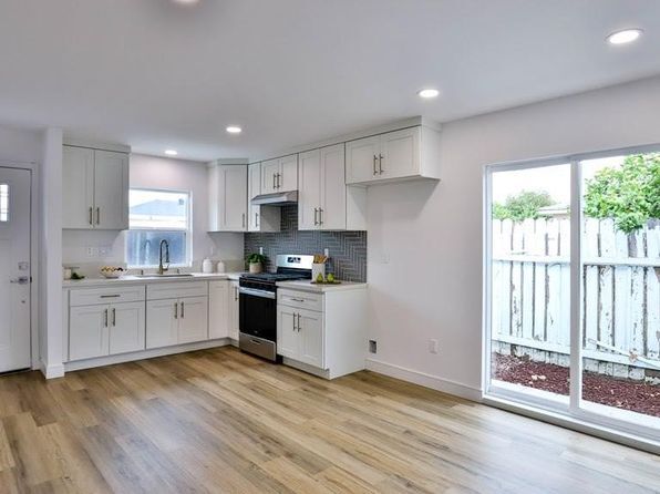 Foto del edificio - 310 SW 32nd Terrace