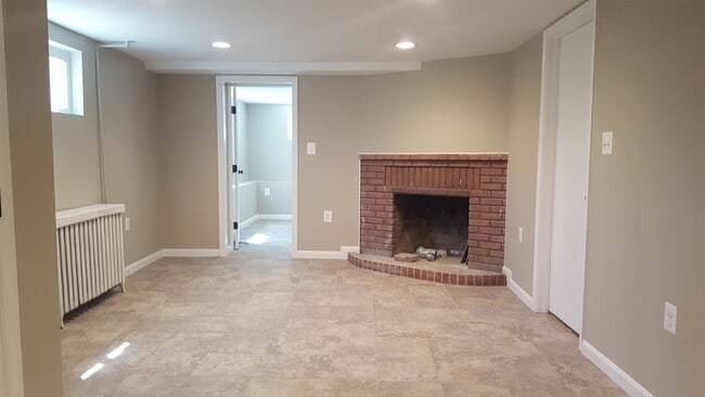 living room - 6905 Rhode Island Ave