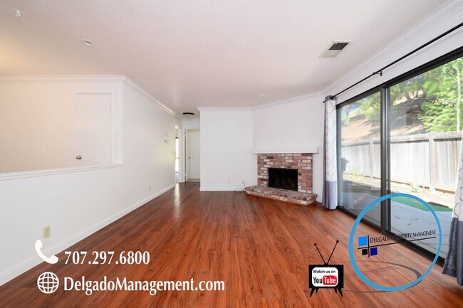 Building Photo - Benicia 2 bedroom condo