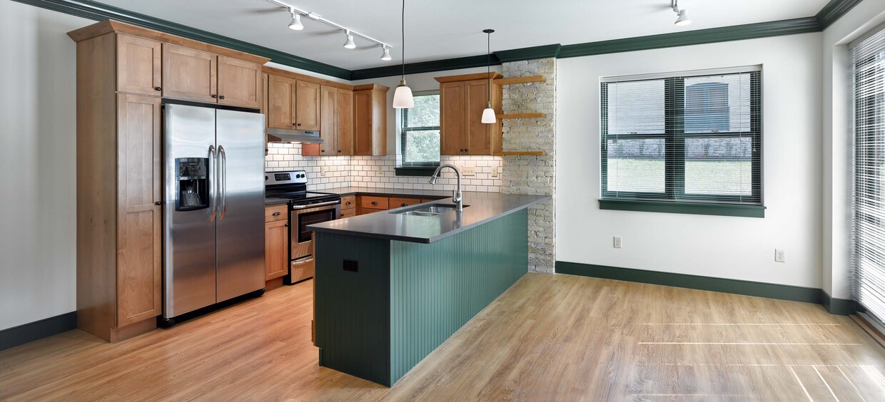 Building Photo - 151 Proudfit St