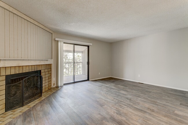 Building Photo - 1140 Holli Springs Ln