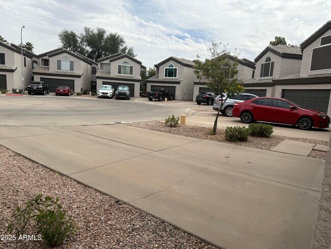 Foto del edificio - 1188 W Salmon Ct