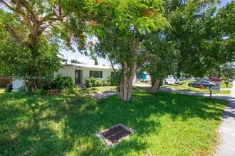 Building Photo - 3327 Sapphire Rd